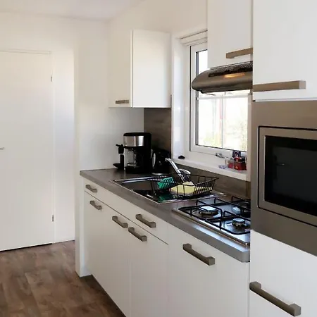 Ferienhaus Holiday Pier - Sbz111